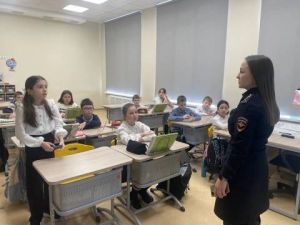 Встреча обучающихся 3а класса с инспектором отделения пропаганды БДД